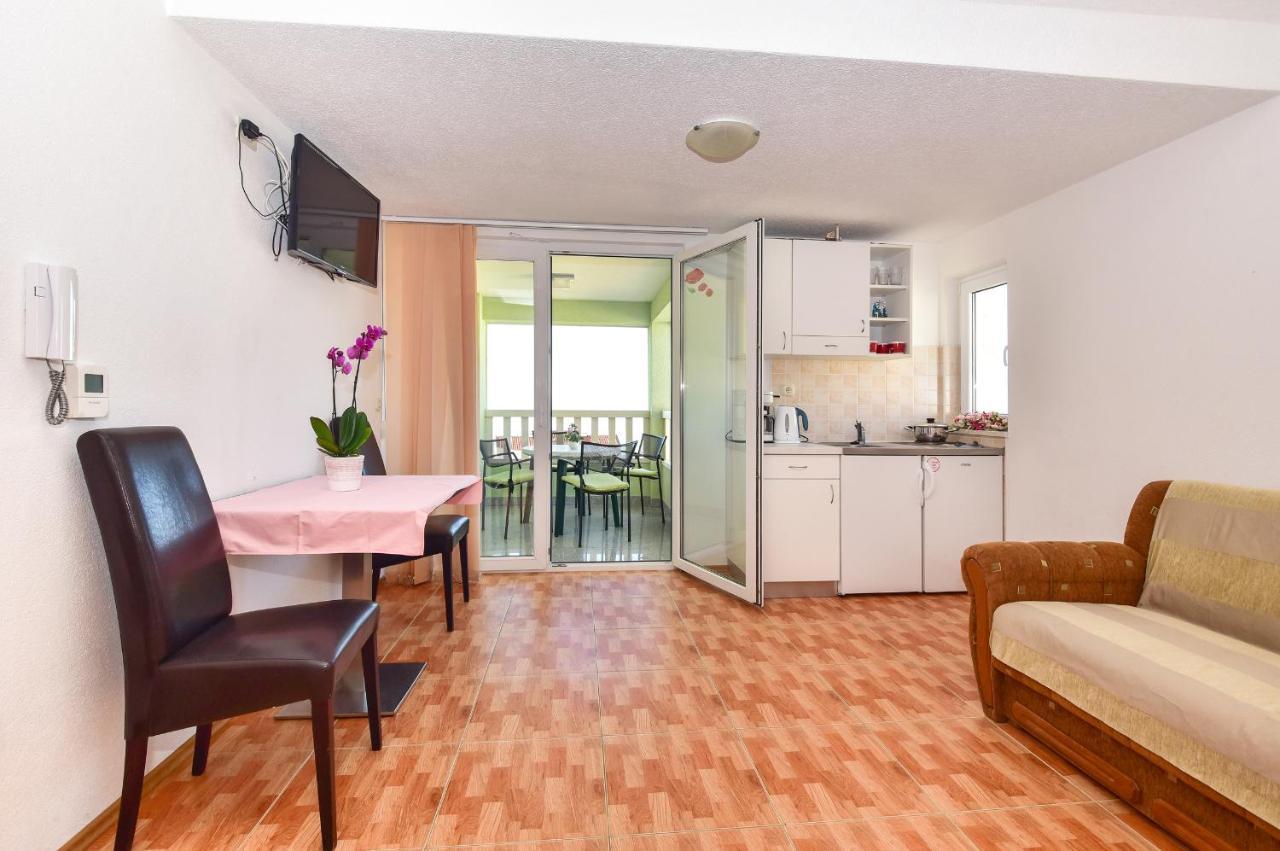 Apartmani Roso Makarska Esterno foto
