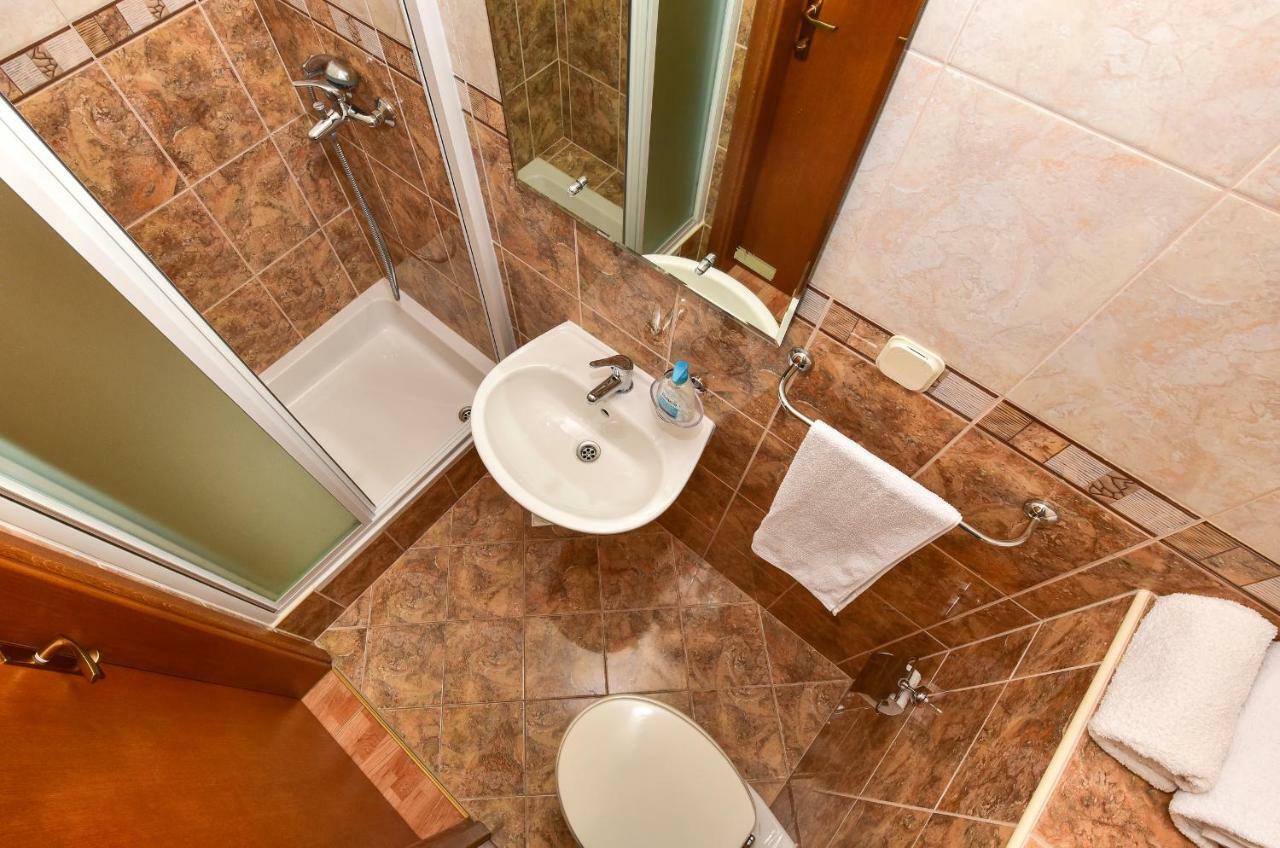 Apartmani Roso Makarska Esterno foto