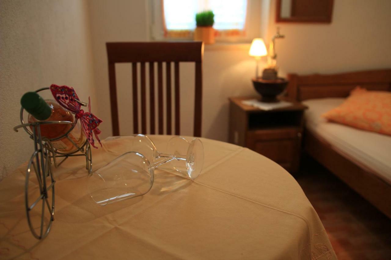 Apartmani Roso Makarska Esterno foto