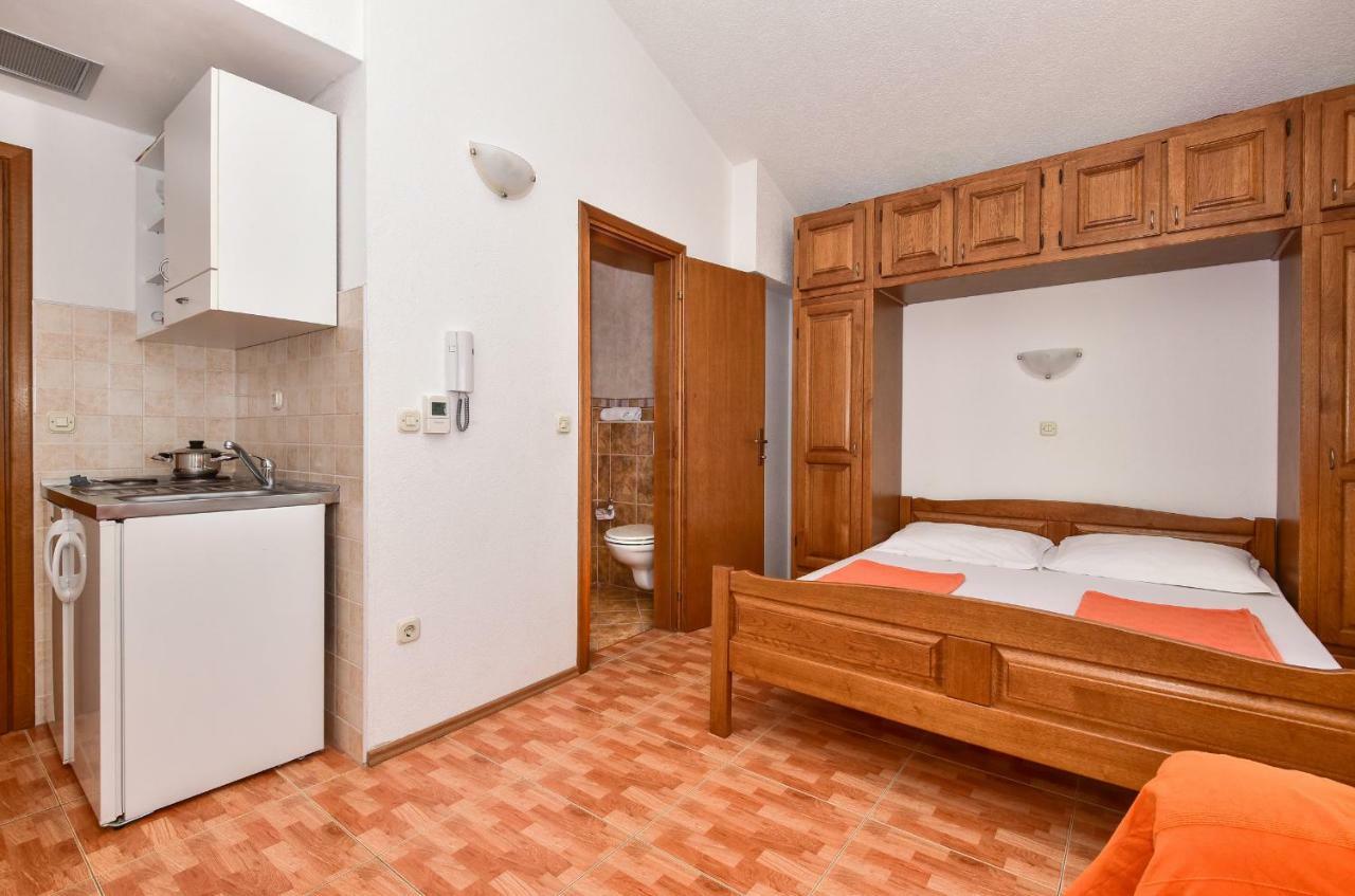 Apartmani Roso Makarska Esterno foto