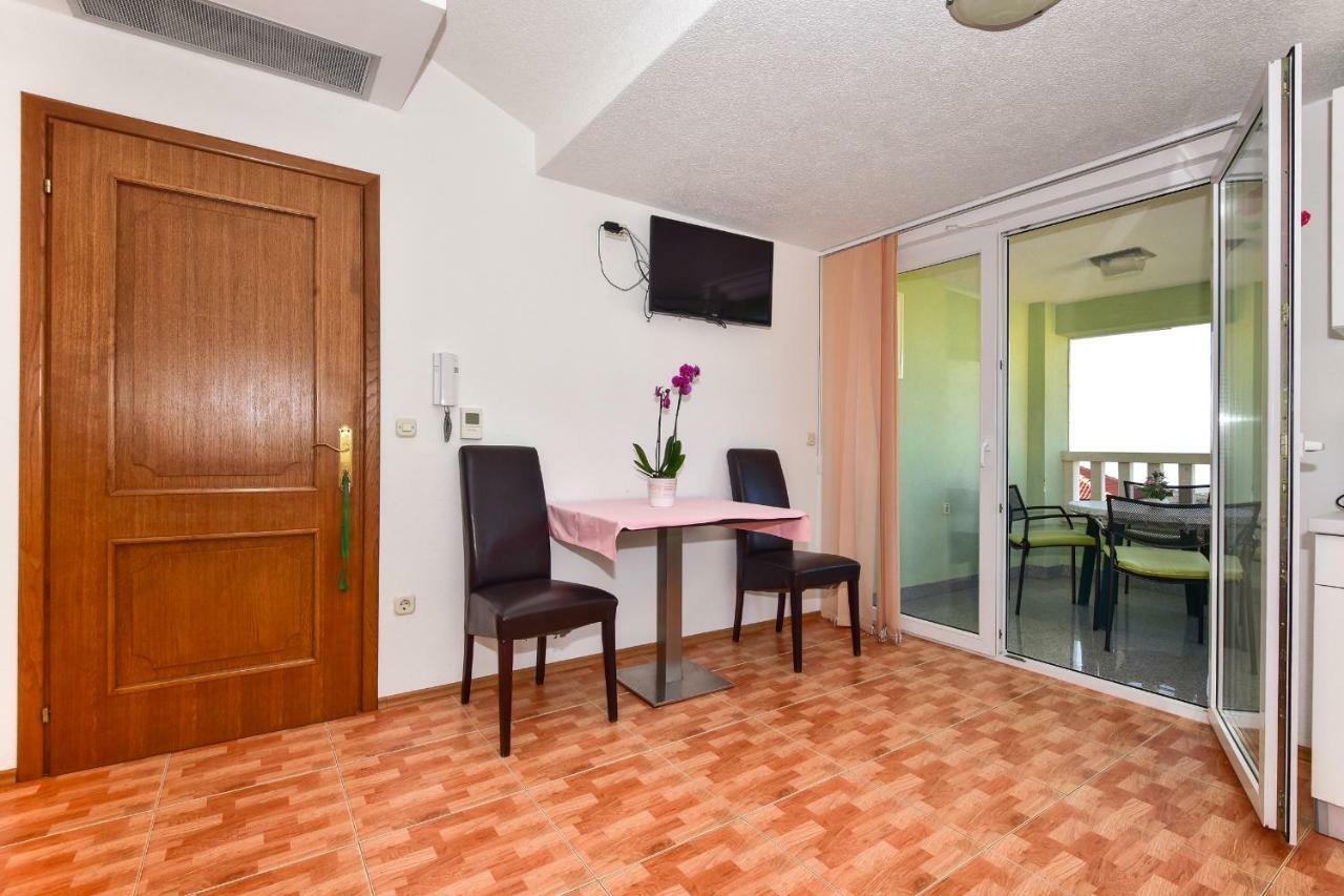 Apartmani Roso Makarska Esterno foto